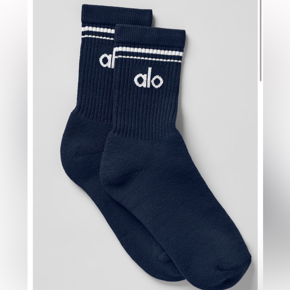 ALO Yoga Unisex Half-Crew Socks - Size M Navy